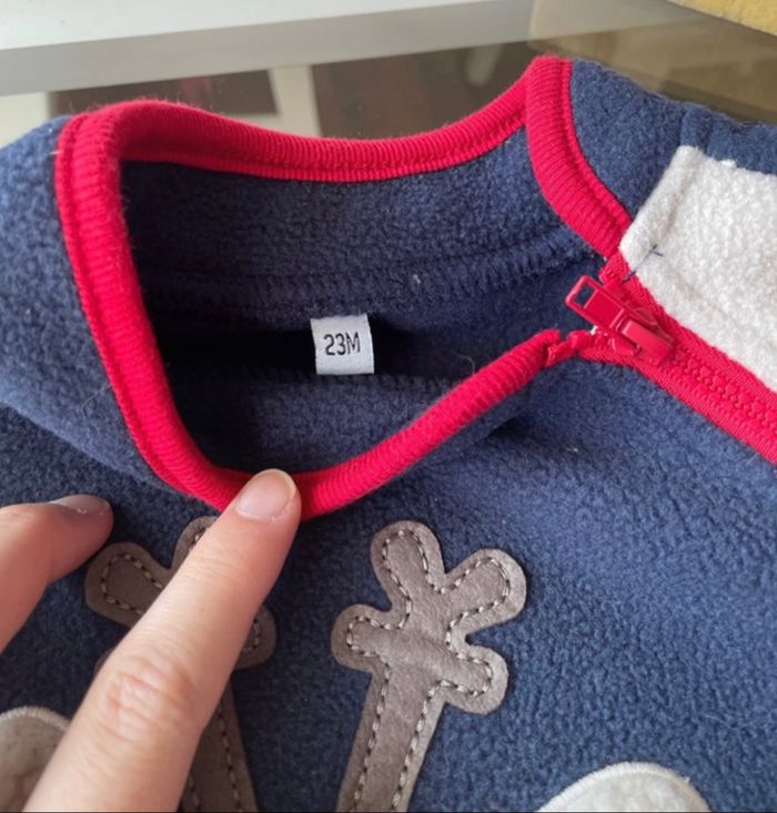Polaire de Noël - taille 23 mois - photo numéro 2