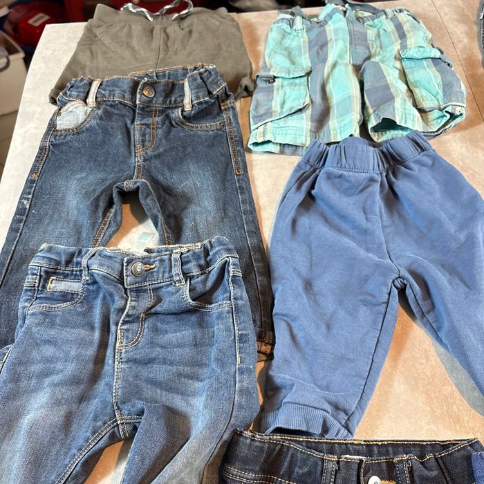 Lot 12 pantalons/short 12 mois - photo numéro 5