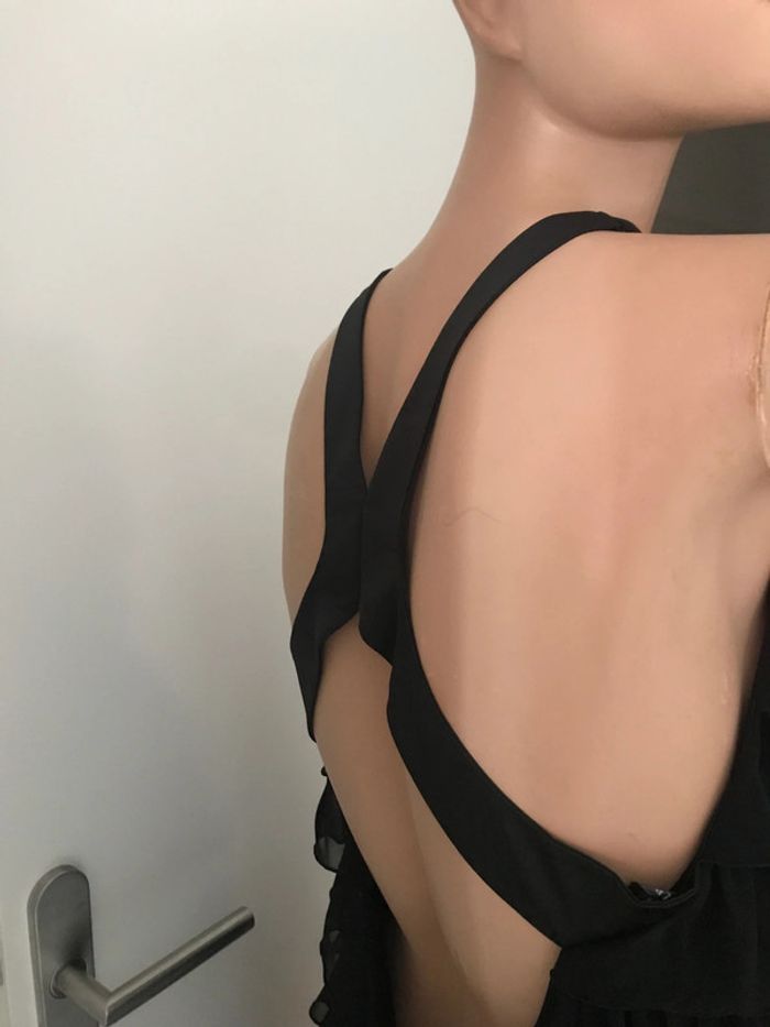 Belle robe volants dos nu Lipsy 38 black - photo numéro 5