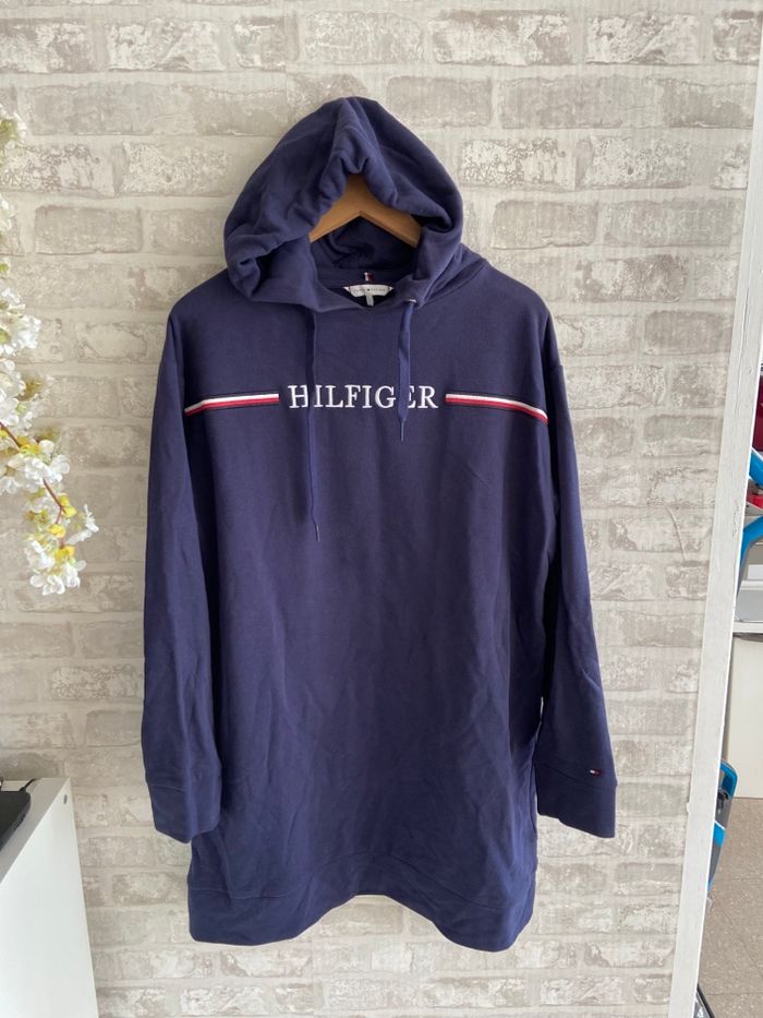 Robe sweat à capuche tommy Hilfiger taille L