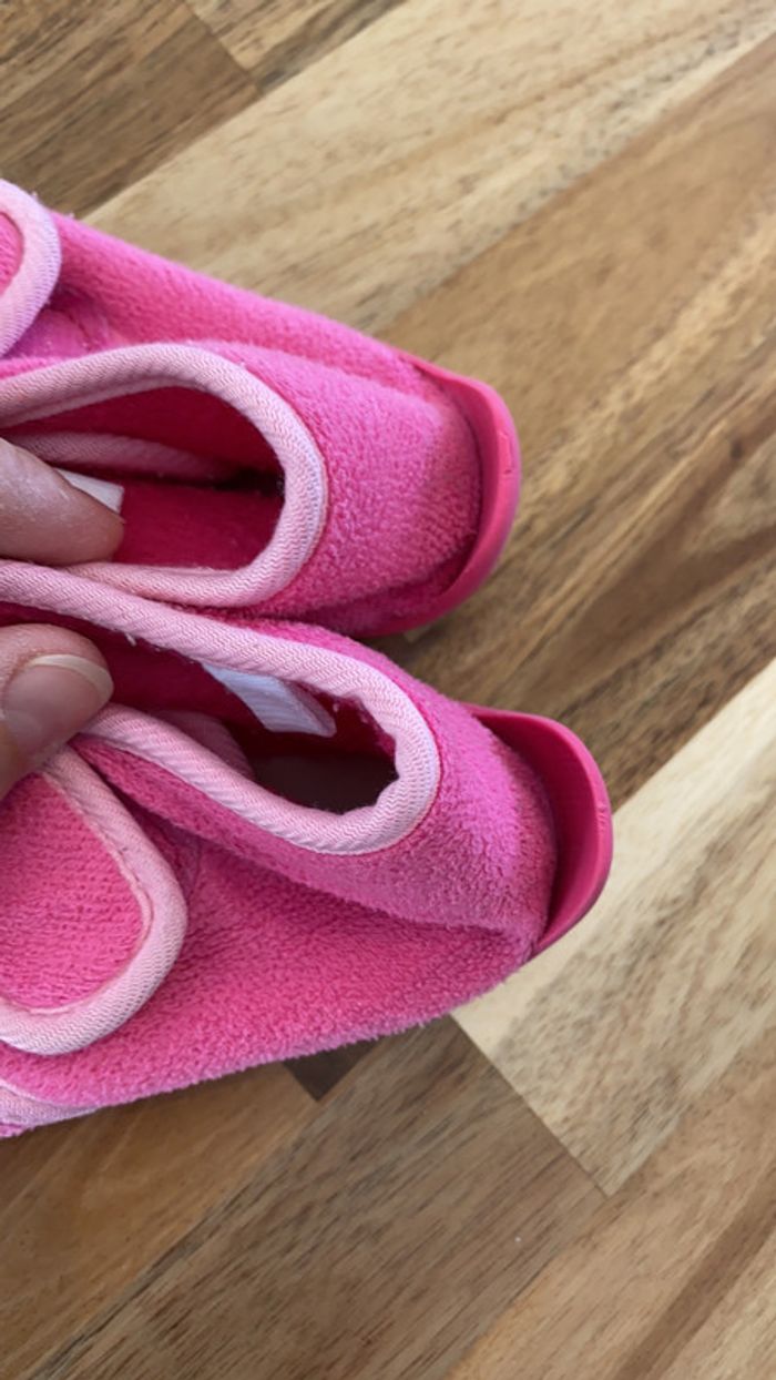 Chaussons cœurs 💕 - photo numéro 2