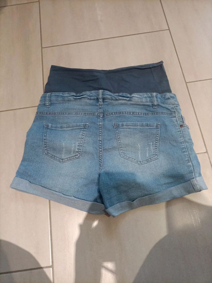 Short grossesse - photo numéro 2