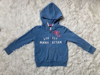 Gilet zippé à capuche