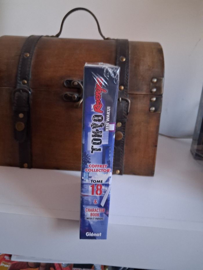 Manga Tokyo Revengers tome 18 collector - photo numéro 3