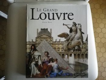 LE GRAND LOUVRE