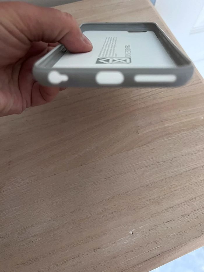 Coque De protection pour iPhone 6 Plus, Pantone blanc et gris métallisé - photo numéro 4