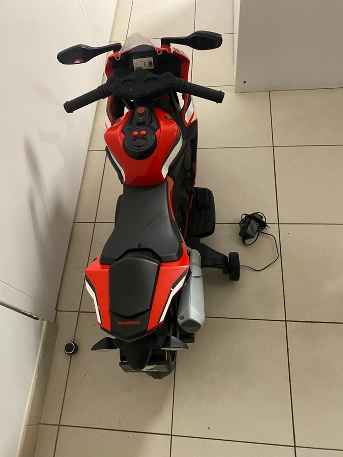 Moto électrique Honda - photo numéro 2