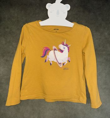 T-shirt avec motif licorne, Marque Kiabi, Taille 3 ans