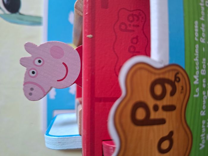 Peppa pig voiture rouge en bois - photo numéro 9