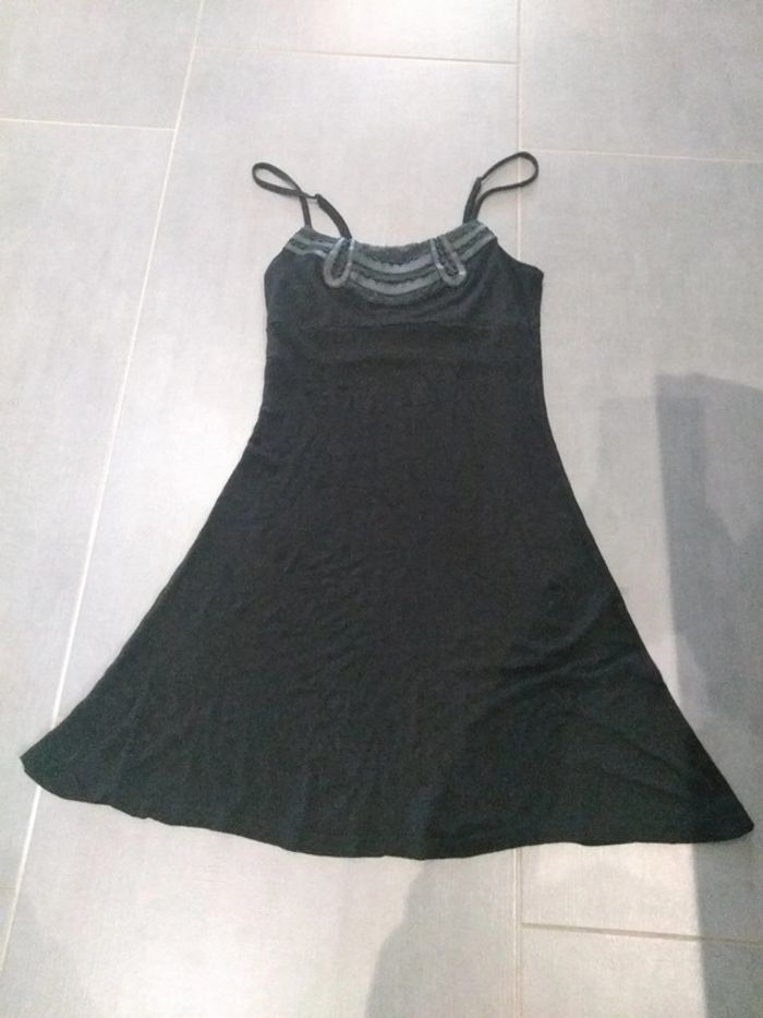 Robe noire