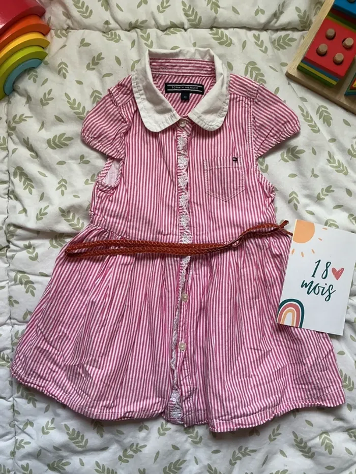 robe manches courtes rayé rose et blanc avec ceinture poche poitrine tommy hilfiger 18 mois - photo numéro 2