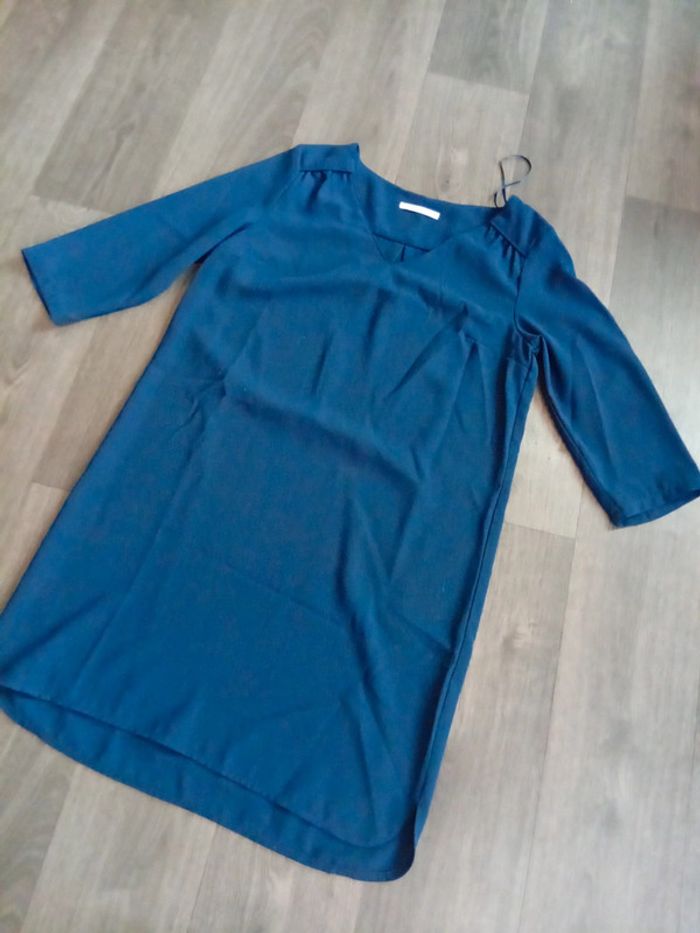 Robe manches trois quarts