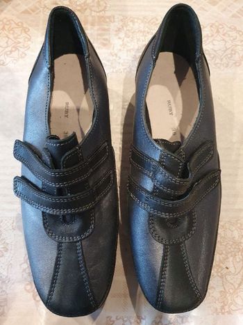 Chaussures à scratch marque Ruby T 38