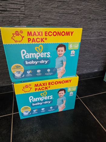2 cartons couches pampers baby dry taille 6