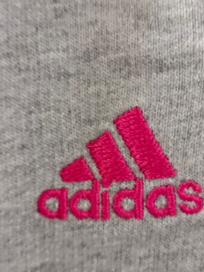 Lot de vêtements de sport et pantalons fille en 6 ans - photo numéro 5