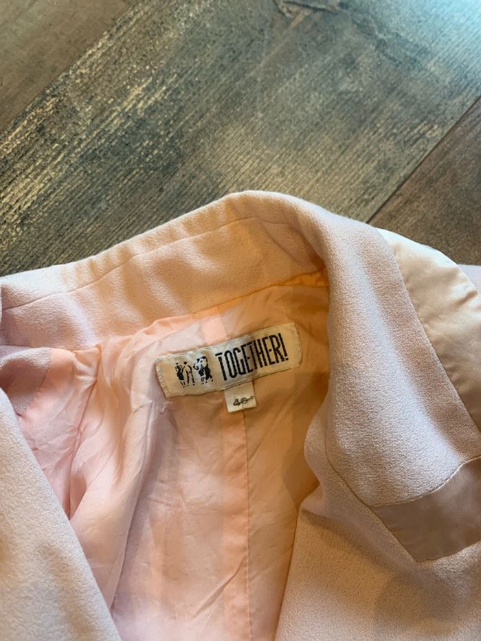 Blazer rose pale bouton doré - photo numéro 4