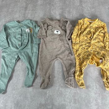 Lot 3 bodies pyjama bébé