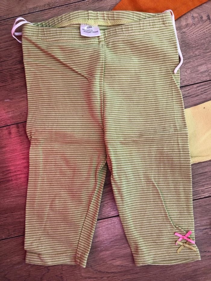 3 leggings (avec tâches) - photo numéro 2
