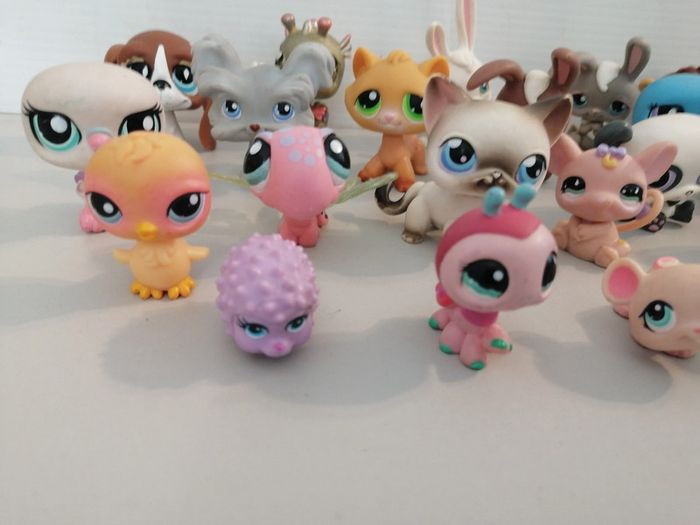 lot b3  ''25 figurines littlest pet shop '' hasbro ' - photo numéro 6
