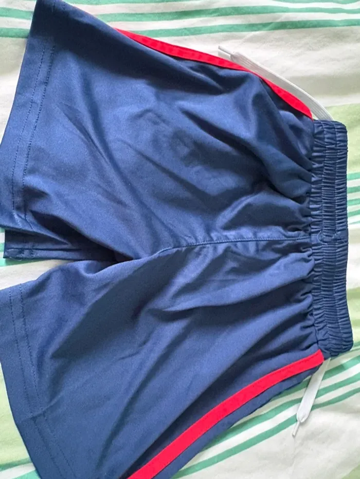 Lot vêtements de sport - photo numéro 15