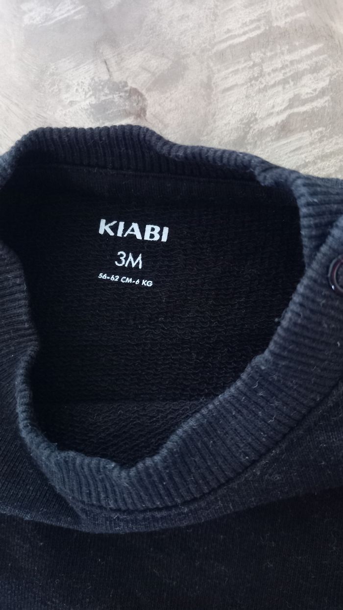 Sweat 3 mois - photo numéro 3