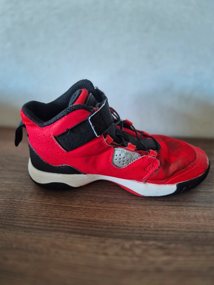 Chaussures basket-ball pointure 34 rouge - photo numéro 12