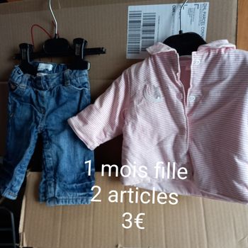 Lot bébé fille 1 mois