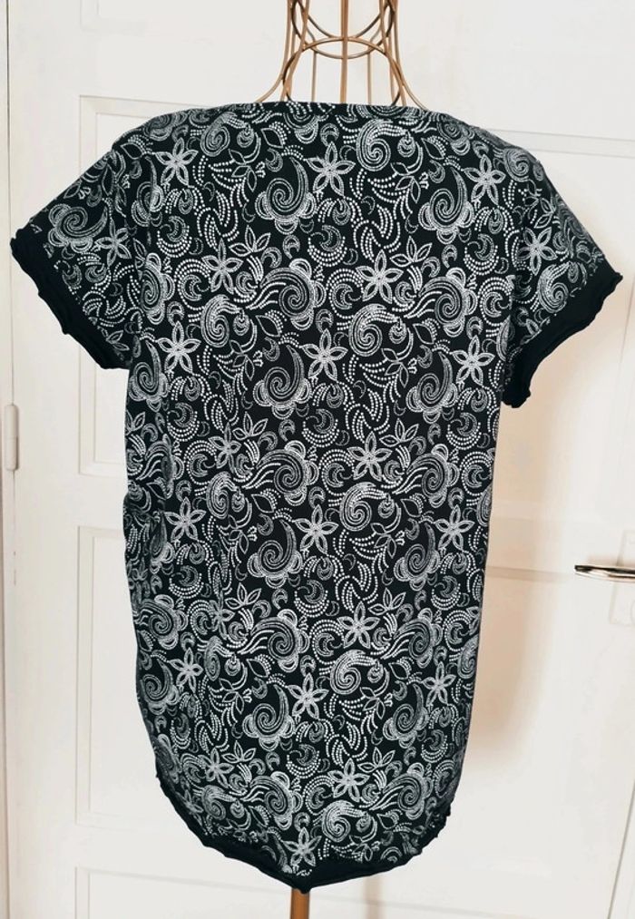 🖤 Top Noir à Motifs Blancs – Taille 46/48 – Chic & Confort au Quotidien - photo numéro 2