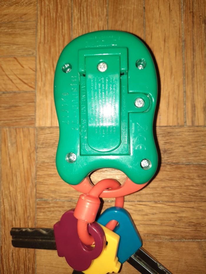 Lot de 4 jouets: clés + Bonus: Clés Teletubbies - photo numéro 3