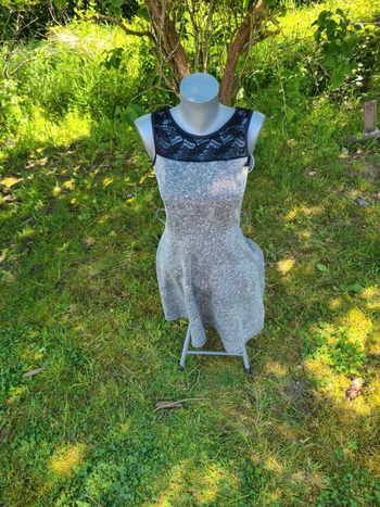 Robe grise et noire 38