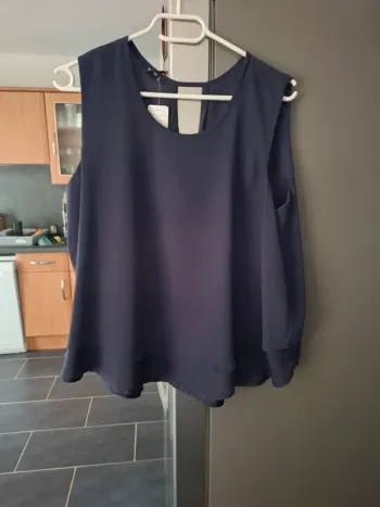 Blouse sans manche