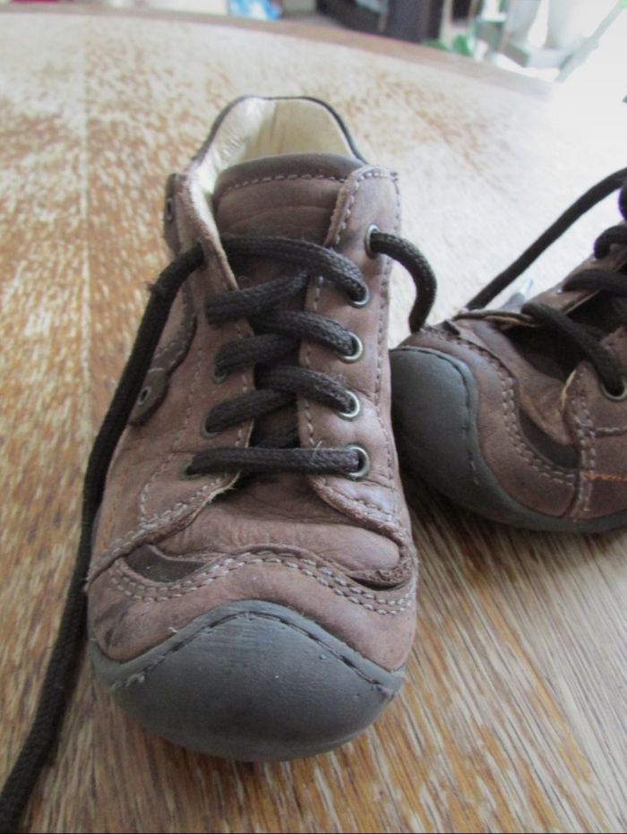 Chaussures Primigi garçon pointure 25 - photo numéro 2