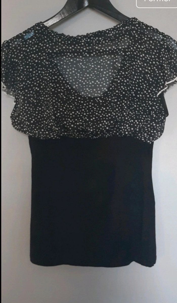Top noir élégant à pois blancs- taille 38- chic & fluide - photo numéro 2