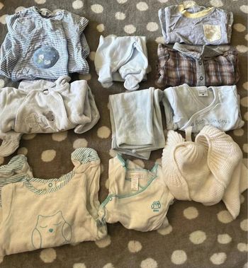 Lot naissance garçons taille 0, 10 pièces