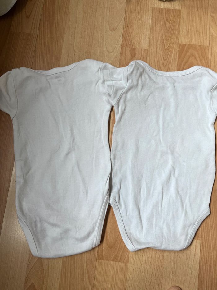 Lot bodies manches courtes - 9 mois - photo numéro 5