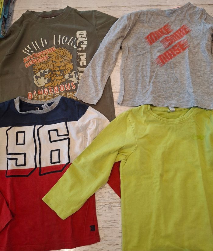 Lot de vetements garçon 4 ans - photo numéro 4