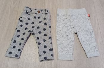 Lot 2 pantalons 3 mois
