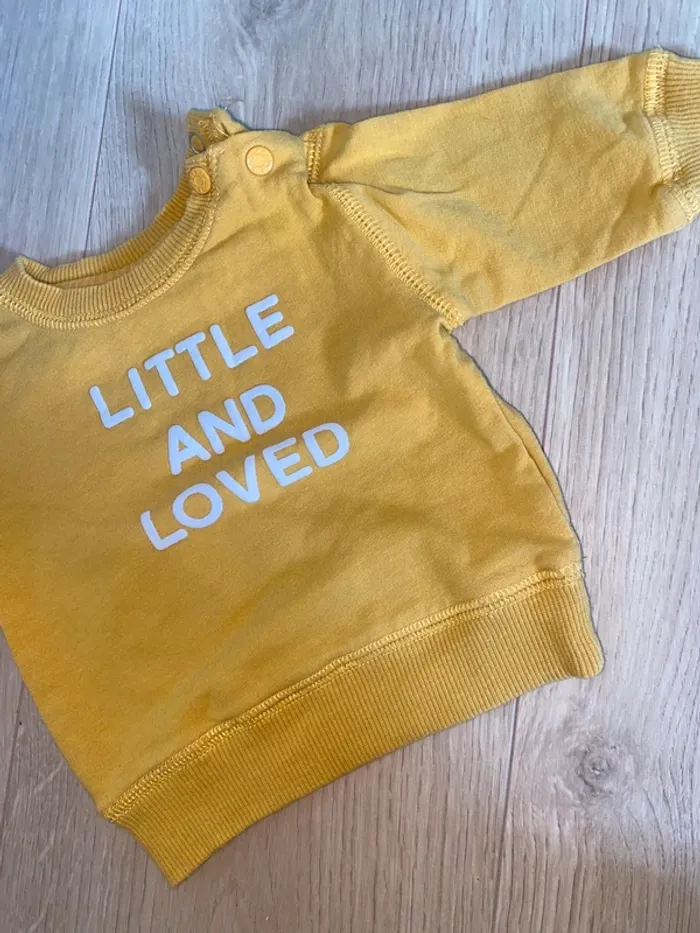 Sweat jaune “Little and Loved” - Taille Naissance - photo numéro 2
