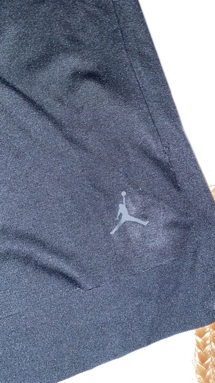 T-shirt noir long homme taille S Jordan - photo numéro 2