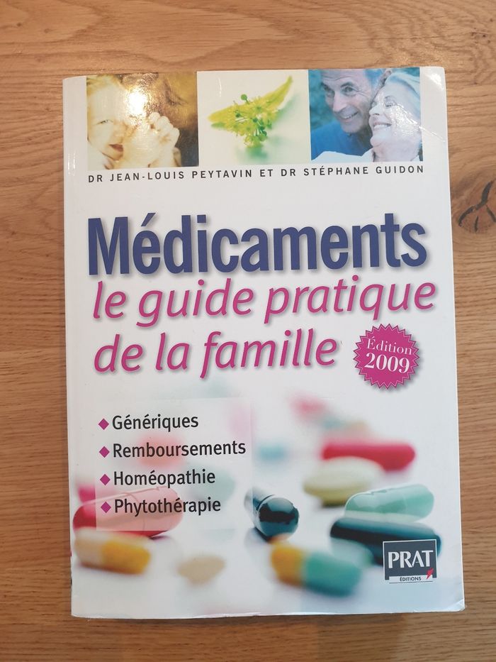 Livre "Médicaments, le guide pratique de la famille"