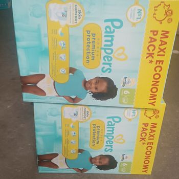 Lot couche pampers premium T6
