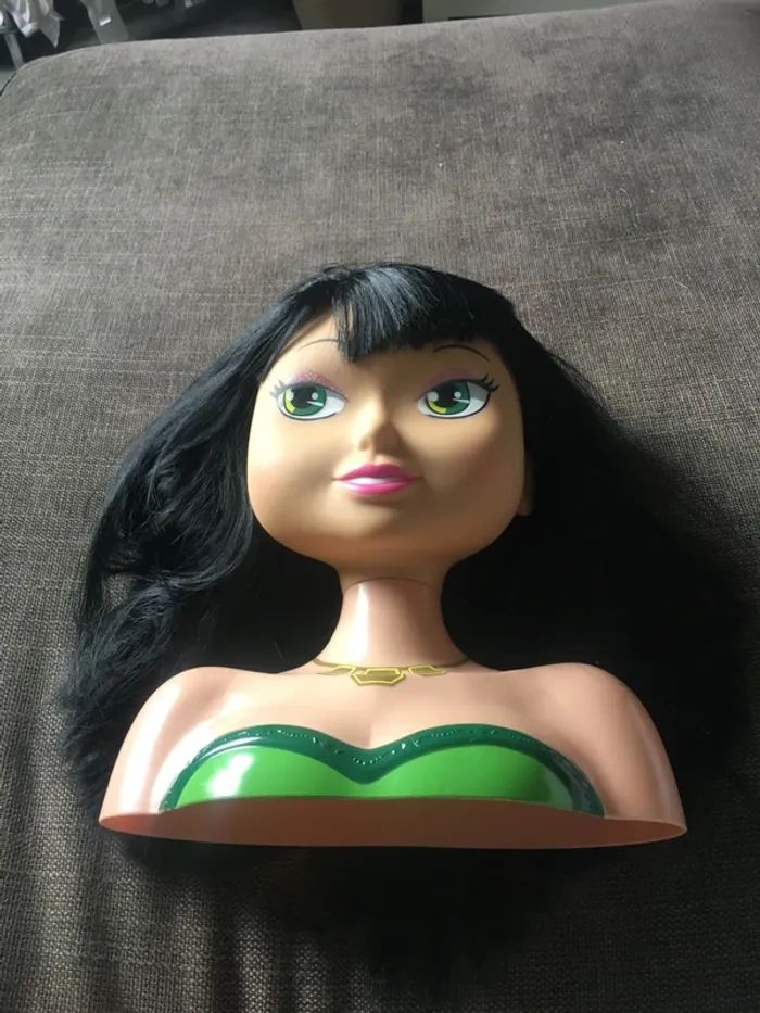 Tête à coiffer