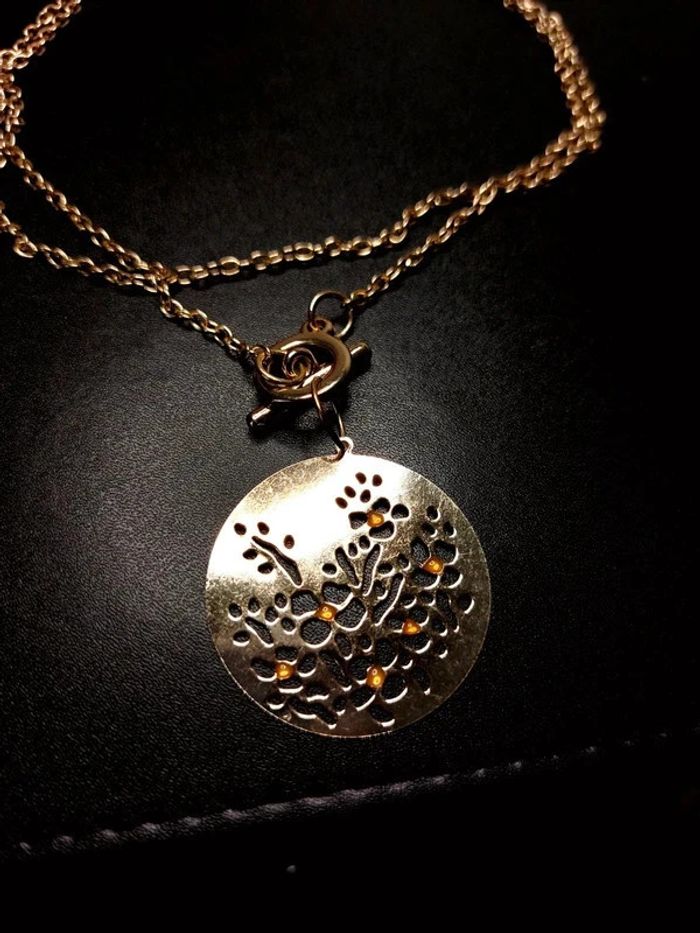 Magnifique collier sautoir doré avec pendentif - photo numéro 2