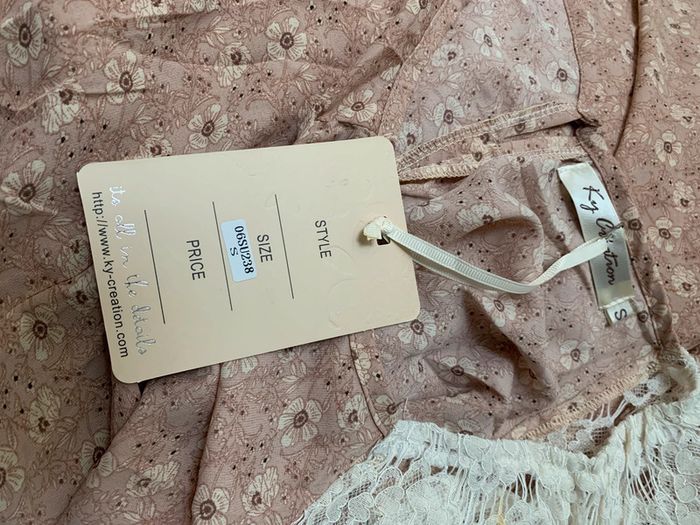 Robe mi-longue à épaules dénudées - photo numéro 5