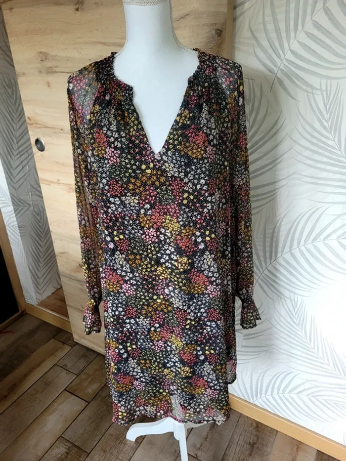Très jolie robe femme taille M - photo numéro 2