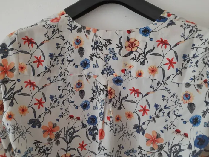 Blouse manches longues forme évasée - photo numéro 5