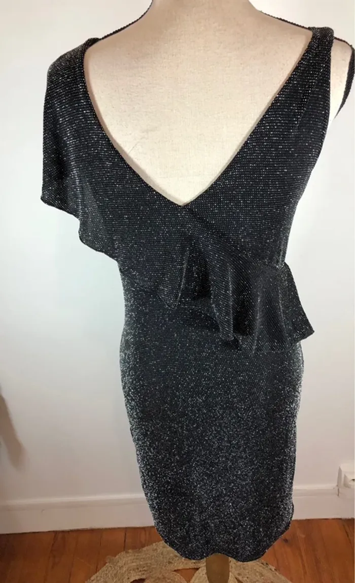 Robe de fêtes - photo numéro 3