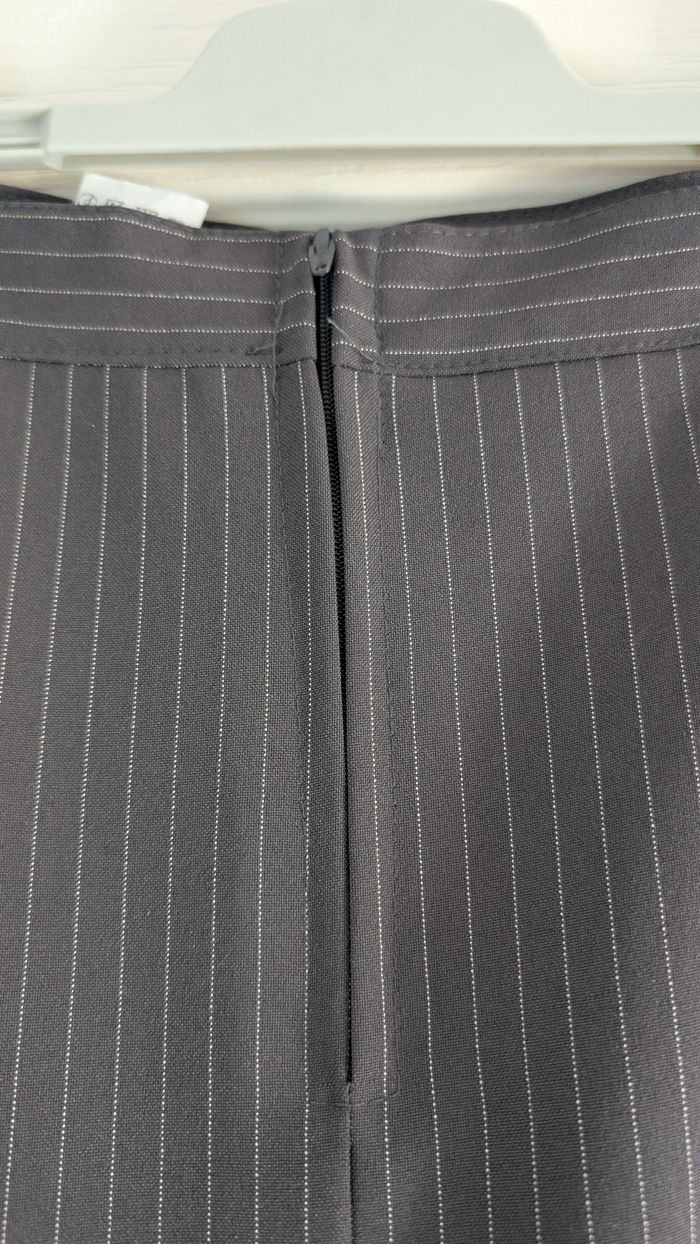 Jupe classe à rayures taille 38 - photo numéro 5