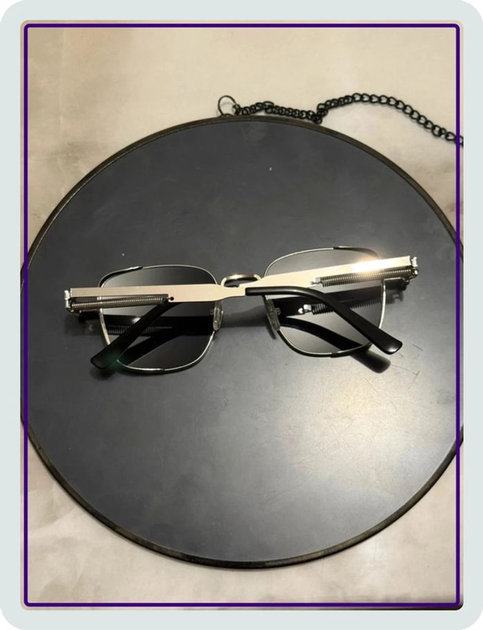 Lunette de soleil noir argentée - photo numéro 2