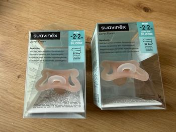 Lot de deux sucettes / tétines Suavinex Zéro Zéro